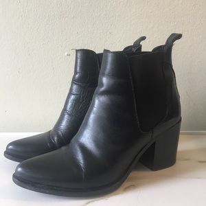 Steve Madden Chelsea Boot